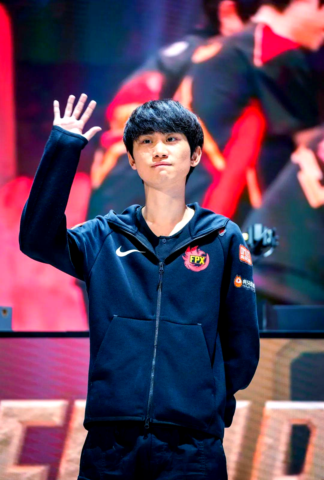 包含出色防守首场状态出色,中国队观众沸腾!,Doinb重返赛场赢得满堂喝彩的词条 包含出色防守首场状态出色,中国队观众沸腾!,Doinb重返赛场赢得满堂喝彩的词条