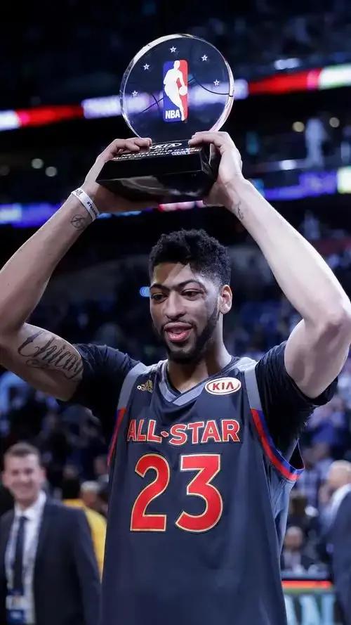 曼联不断突破！，浓眉哥连续二十场比赛得分超过持续失利再创辉煌时刻的简单介绍