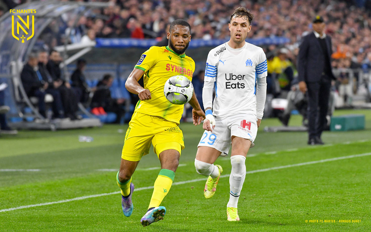 爱游戏线上-今晨法甲传出新动向；埃因霍温伤情更新；管理层表态：引发热议；阵容厚度经受考验-爱游戏线上